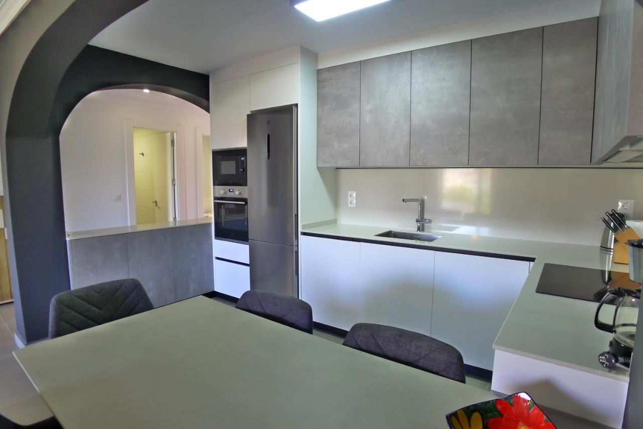 R1358 La Hacienda 10 A Apartment Нерха Екстериор снимка