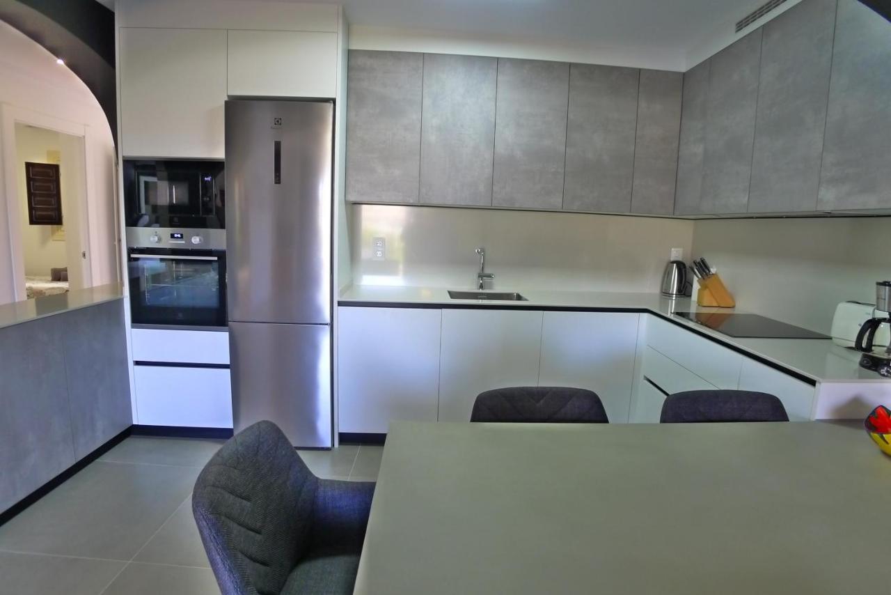 R1358 La Hacienda 10 A Apartment Нерха Екстериор снимка